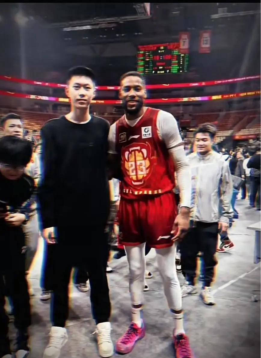 广东宏远发布备战花絮,冲刺阶段外线爆发,中超任务艰巨,球队文化被再次提及的简单介绍-竞技宝网站