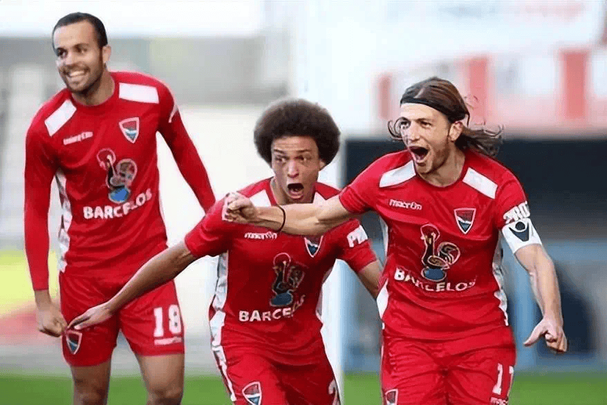 风云突变！本菲卡国际比赛日内部沟通，NBA总决赛版图或变，态度坚定，轮换策略成焦点(16年nba总决赛第五场免费在线看)-竞技宝