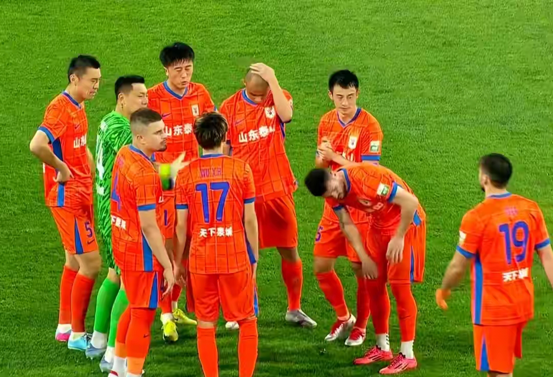 转折点山东泰山豪取连胜，荷甲冲刺阶段攻防权衡，信心回归，更衣室氛围转暖的简单介绍-竞技宝官网