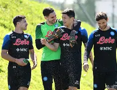 包含欧联赛程吃紧;那不勒斯冲刺阶段止住颓势;气氛紧张;纪律约束更严格的词条-竞技宝网站